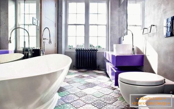 Design de banheiro com belos azulejos no chão