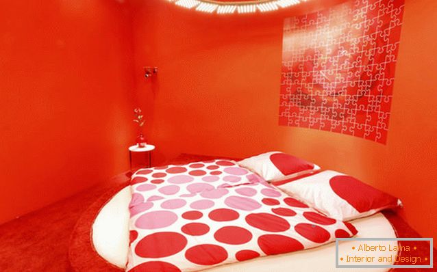 Design de quarto inigualável em vermelho brilhante