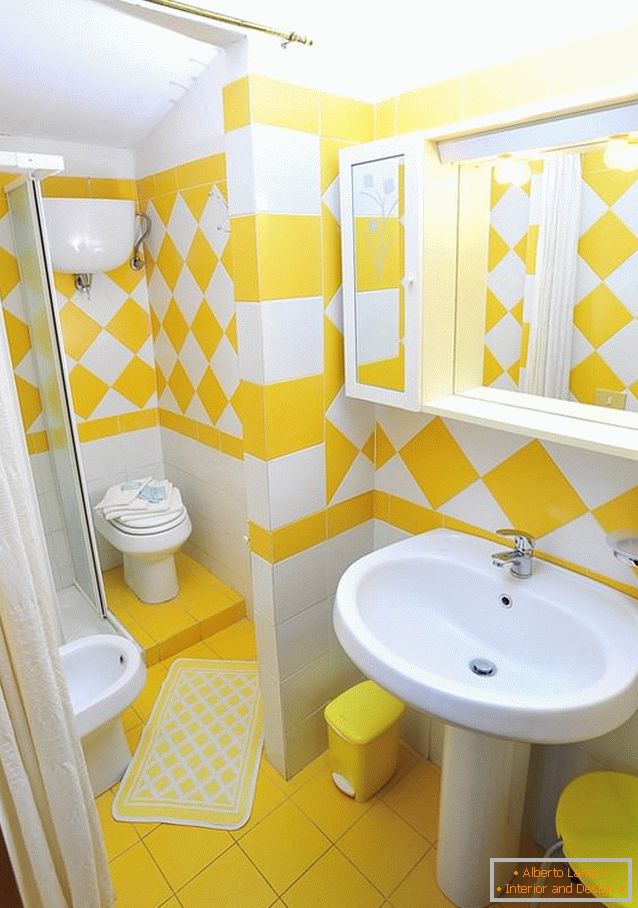 Banho de decoração ensolarada na cor amarela