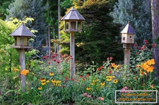 Casas para trazer pássaros para o jardim