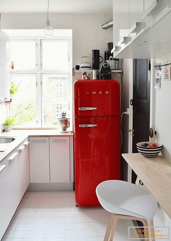 Mobiliário moderno na cozinha