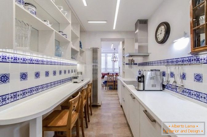 Mobiliário moderno na cozinha
