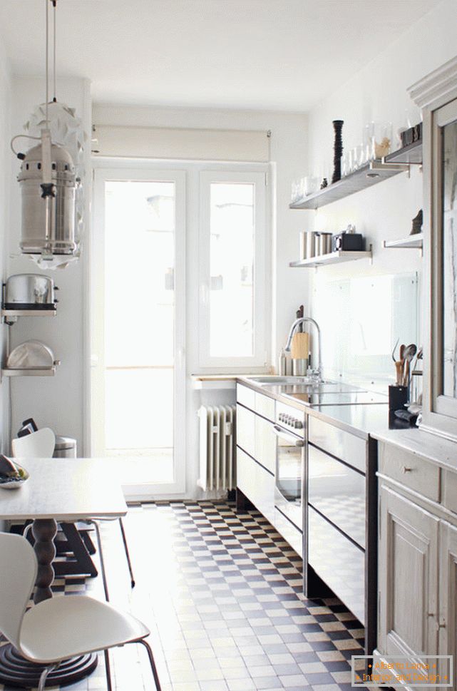 Cozinha com layout linear