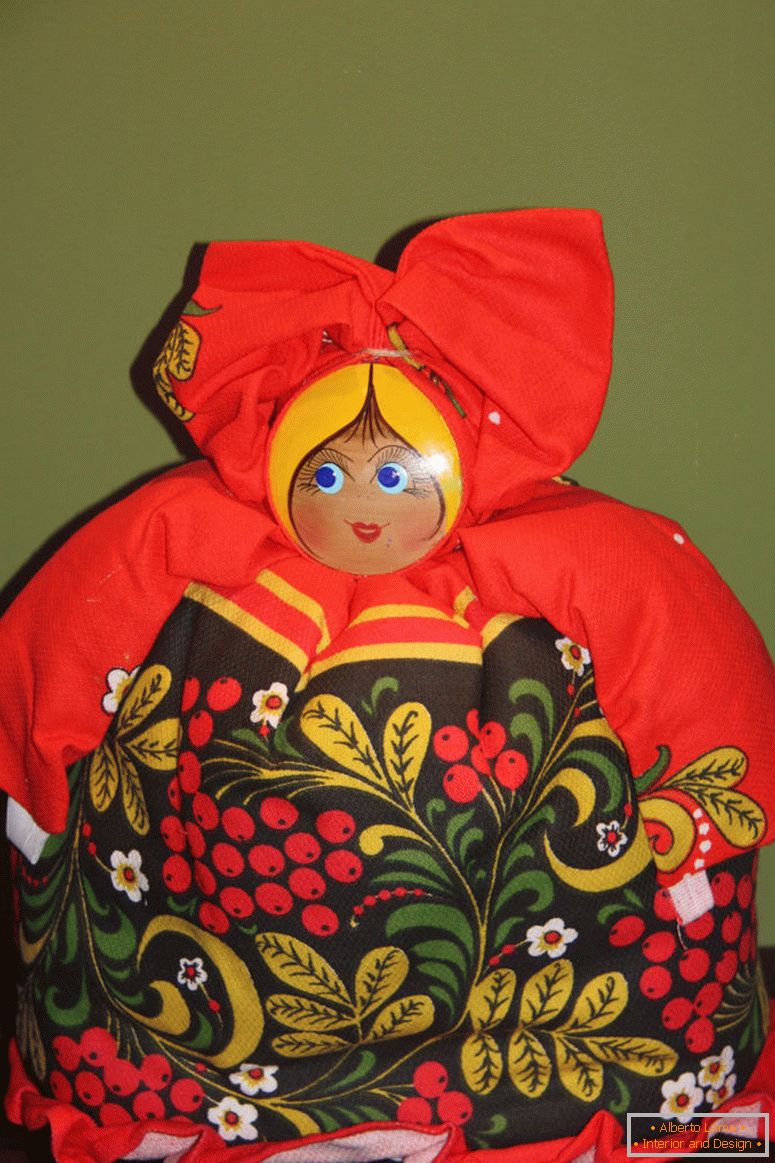 boneca-samovar-khokhloma