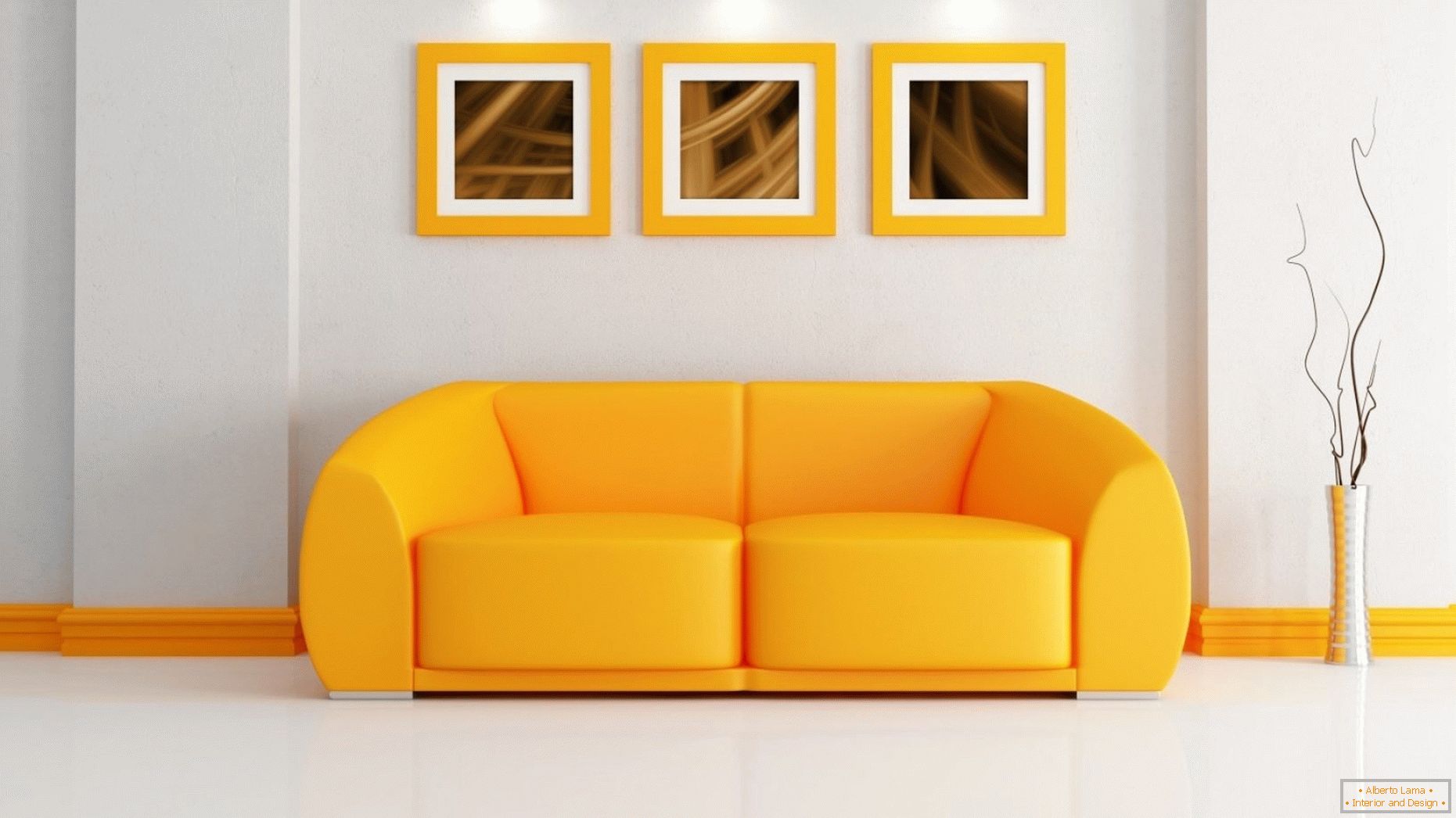 Interior brilhante com um sofá laranja