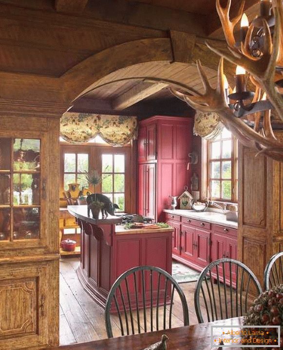 Design de interiores de uma casa de madeira - foto de uma cozinha de estilo chalé