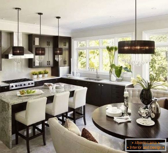 Cozinha design sala de jantar sala de estar em uma casa privada no estilo de luxo