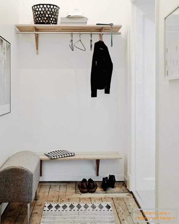 Projeto de um apartamento pequeno de 30 metros quadrados - a ideia do desenho de uma antessala