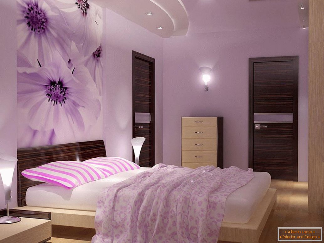 Móveis leves no quarto com paredes lilás