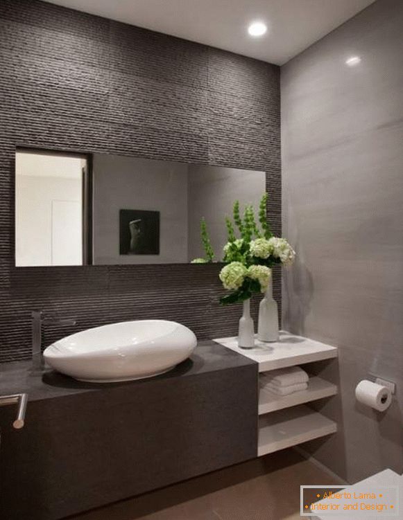 Design de banheiro preto e branco - foto de uma bela sala