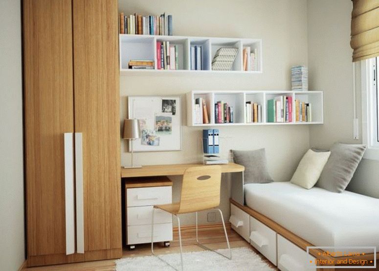 Minimalista-minúsculo-apartamento-design-com-marrom-de-madeira-armário-próximo-de-mesa-e-branco-de-madeira-flutuante-estante-anexado-à-parede-branca-também-marrom-de-madeira-cama-única quadro-montado-branco-de madeira-3-deslizante-dr