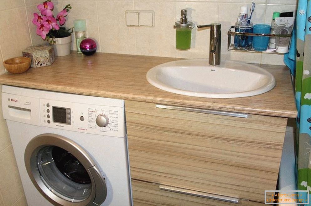 Layout do banheiro com máquina de lavar roupa