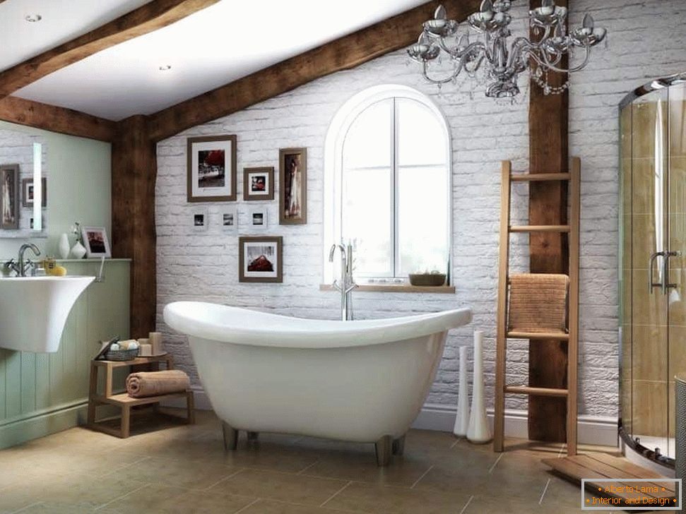 Casa de banho com tectos com vigas e tijolos brancos