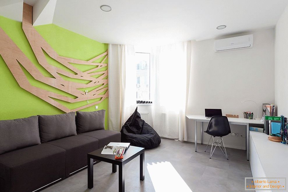 Interior de um elegante apartamento de um quarto em Kiev
