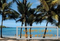 Resort exótico Le Sereno no mar do Caribe