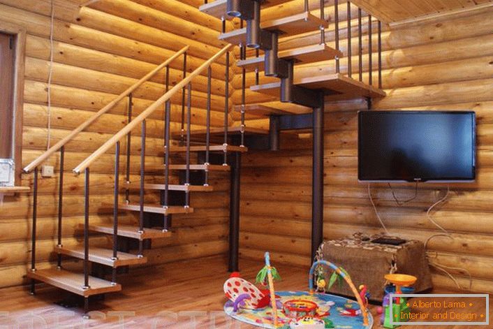 Uma escadaria modular conveniente para todas as gerações dos habitantes da casa. Design elegante e leve, economiza espaço na casa e monta rapidamente.