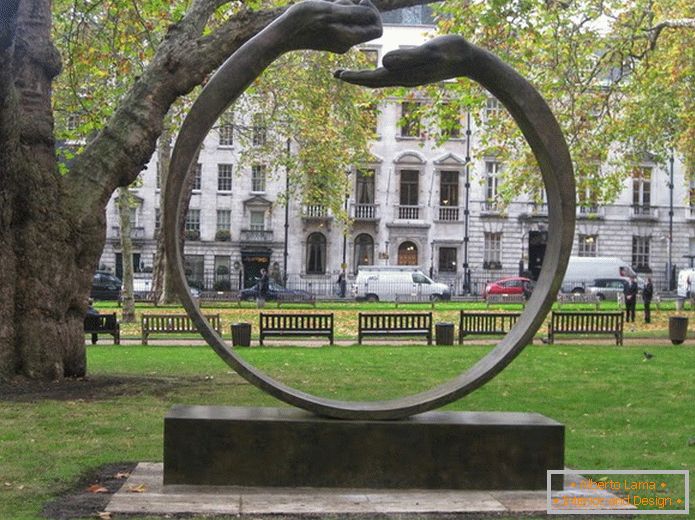 Escultura em um parque de Londres