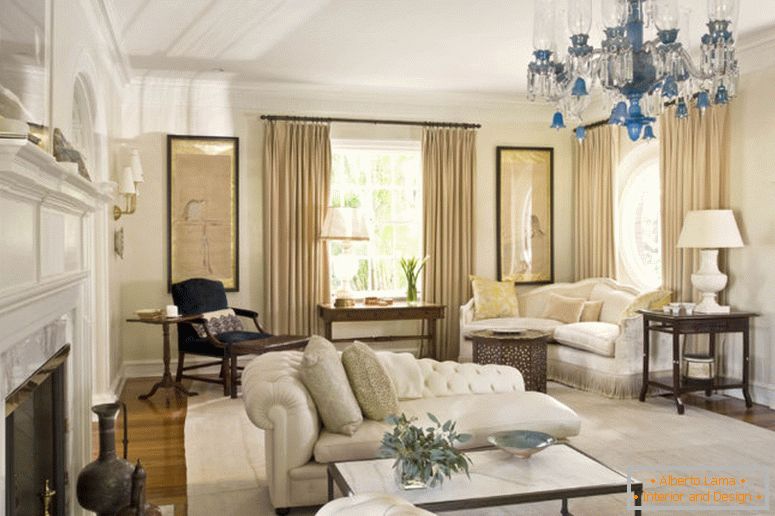 incrível-design-interior-decoração-luxo-sala-de-estar-design-idéias-equipado-elegante-branco-tecido-estofos-back-recamier-sofá-perto-moderno-lareira-também-nice-creme-tecido-deslizamento- cortinas-as-janelas