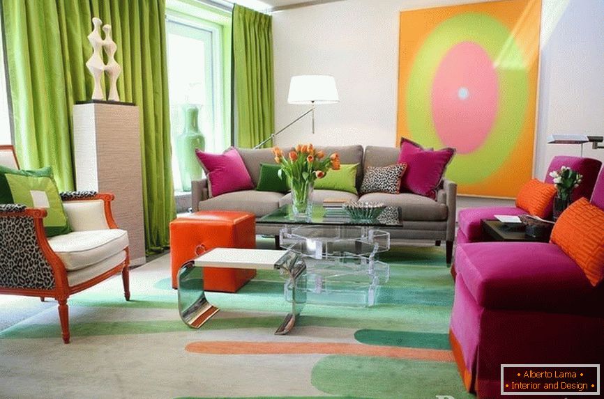 Interior com cores brilhantes