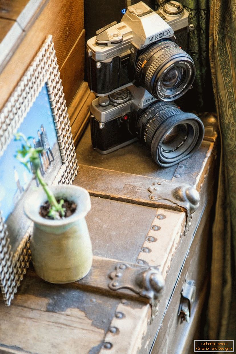 Câmeras no interior de um pequeno apartamento