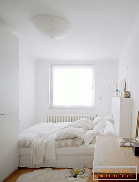 Layout racional do quarto em um pequeno apartamento