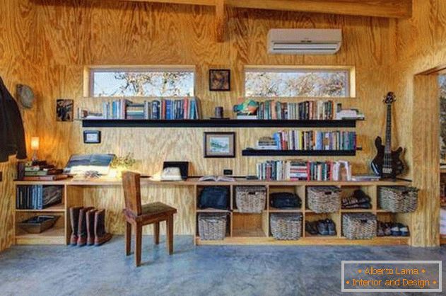 Pequena casa de madeira barata nos EUA: «деловая» зона