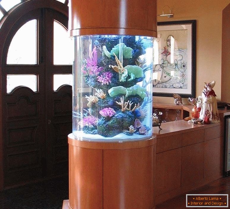 Coluna com aquário