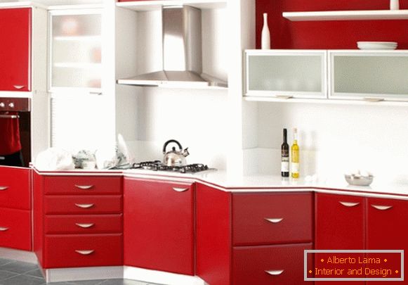 Cozinha vermelha na foto interior 15