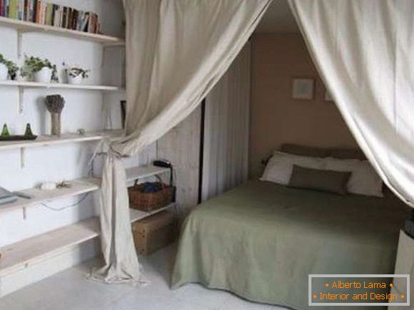 Estúdio pequeno apartamento - design de interiores e layout com cortinas
