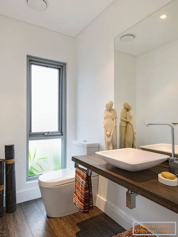 Casa de banho em estilo oriental com minimalismo
