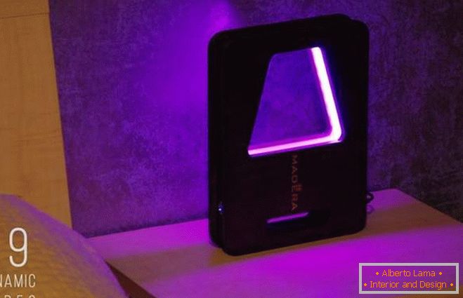 Candeeiro de mesa LED com escurecimento e RGB