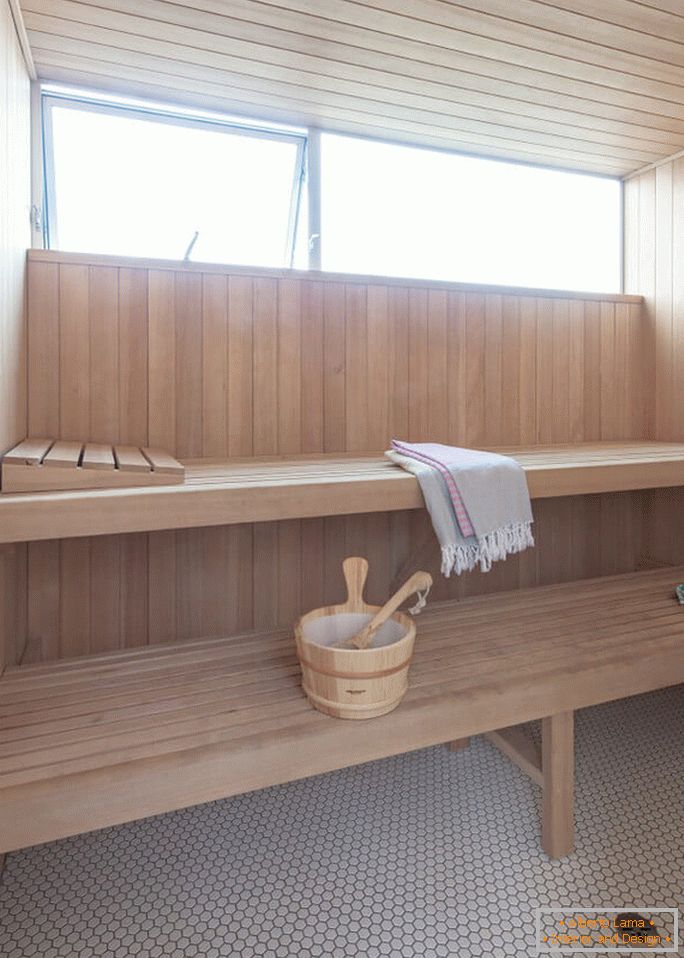 Interior de uma pequena sauna