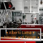 Móveis de cozinha vermelho e prata
