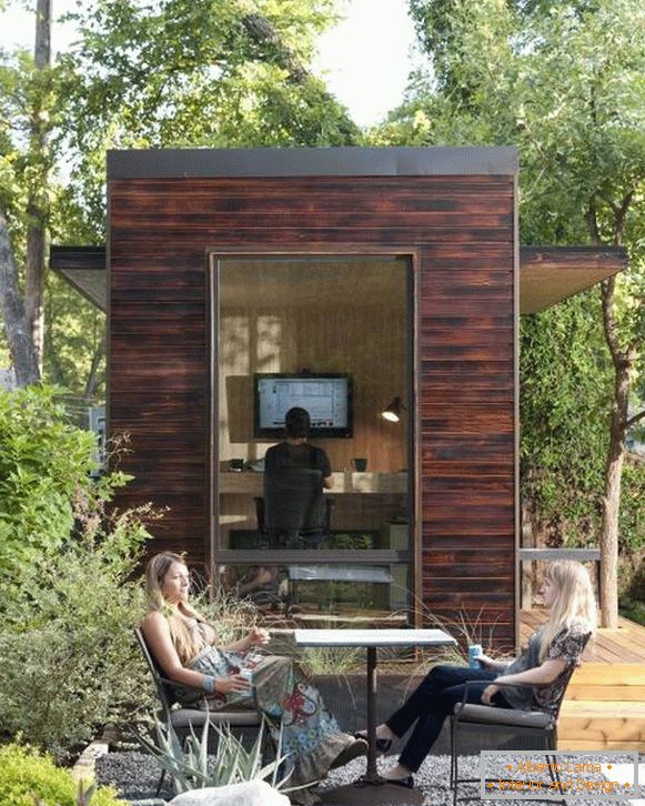 home-office-in-the-garden
