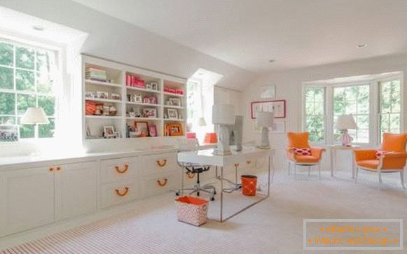 interior-com-laranja-decoração