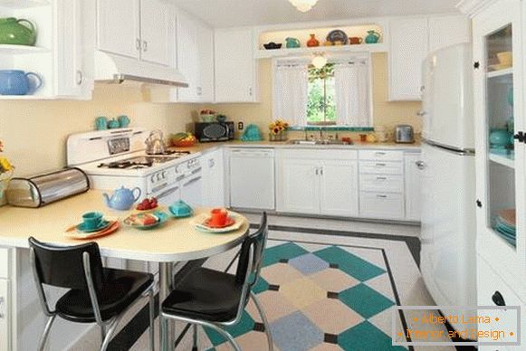 O design elegante dos pisos na cozinha - linóleo