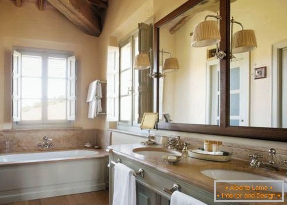 Casa de banho estilo acolhedor Provence