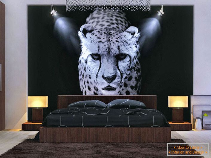 Uma boa solução de design para o quarto. Um painel iluminado com um leopardo no meio da composição total.