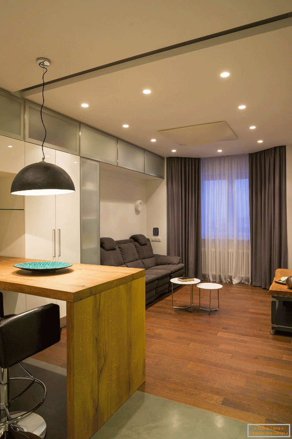 Iluminação num apartamento com iluminação controlada