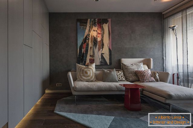 Interior de um apartamento de solteiro na Hungria