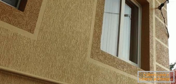 Besouro de casca de gesso nas fachadas das casas, foto 1
