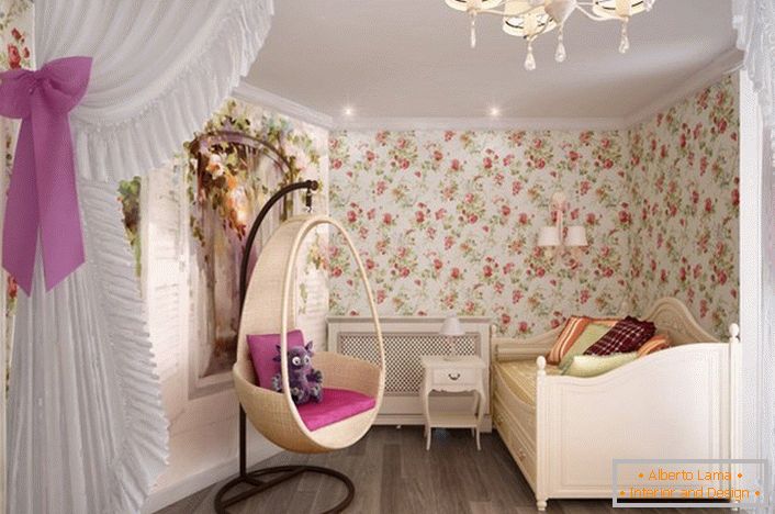 Um bom quarto infantil em estilo country para uma menina.