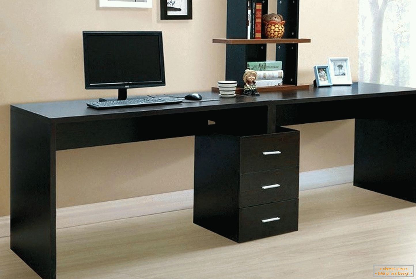 Desk para dois locais de trabalho в интерьере