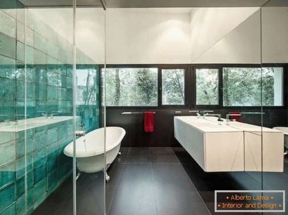 Design de azulejos no banheiro