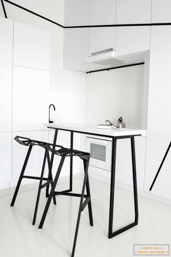 Apartamento cozinha em preto e branco