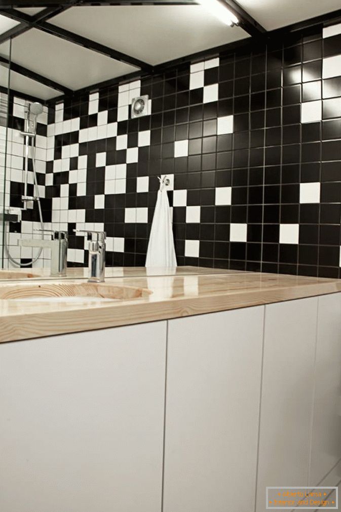 Apartamentos estúdio de banho em preto e branco