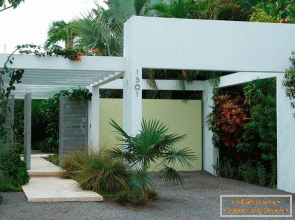 Carport no jardim