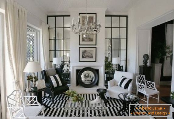 Design preto e branco e listrado da sala de estar