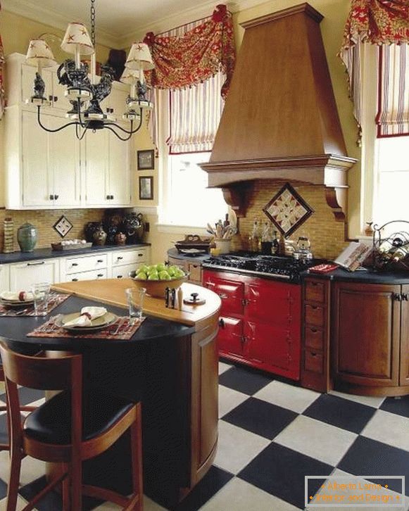 Cortinas romanas para a cozinha em estilo rústico