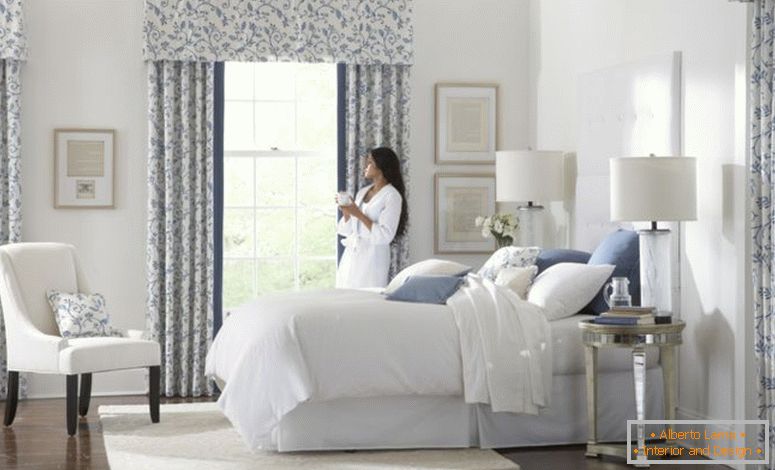 belo-branco-azul-vidro-moderno-design-janela-cortina-quarto-idéias-flor-motivo-valance-vintage-cortina-ser-equipado-duplo-noite-lâmpada-branco-capa-cama-colchão-madeira- andar-no-quarto-como-bem-como-curta